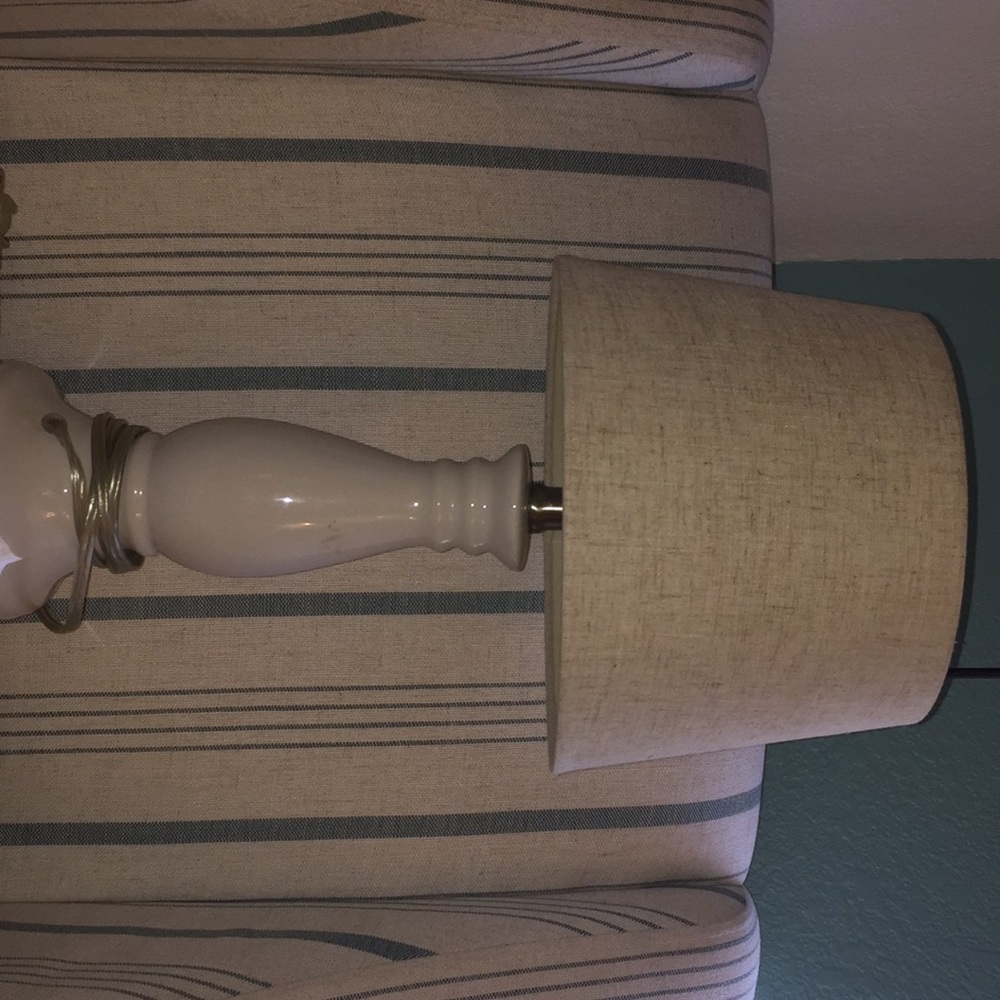 Tan/White Small Lamp